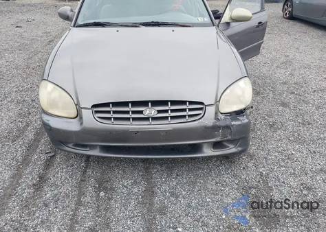 2001 Hyundai Sonata z USA, uszkodzony, nr VIN KMHWF25S91A435427